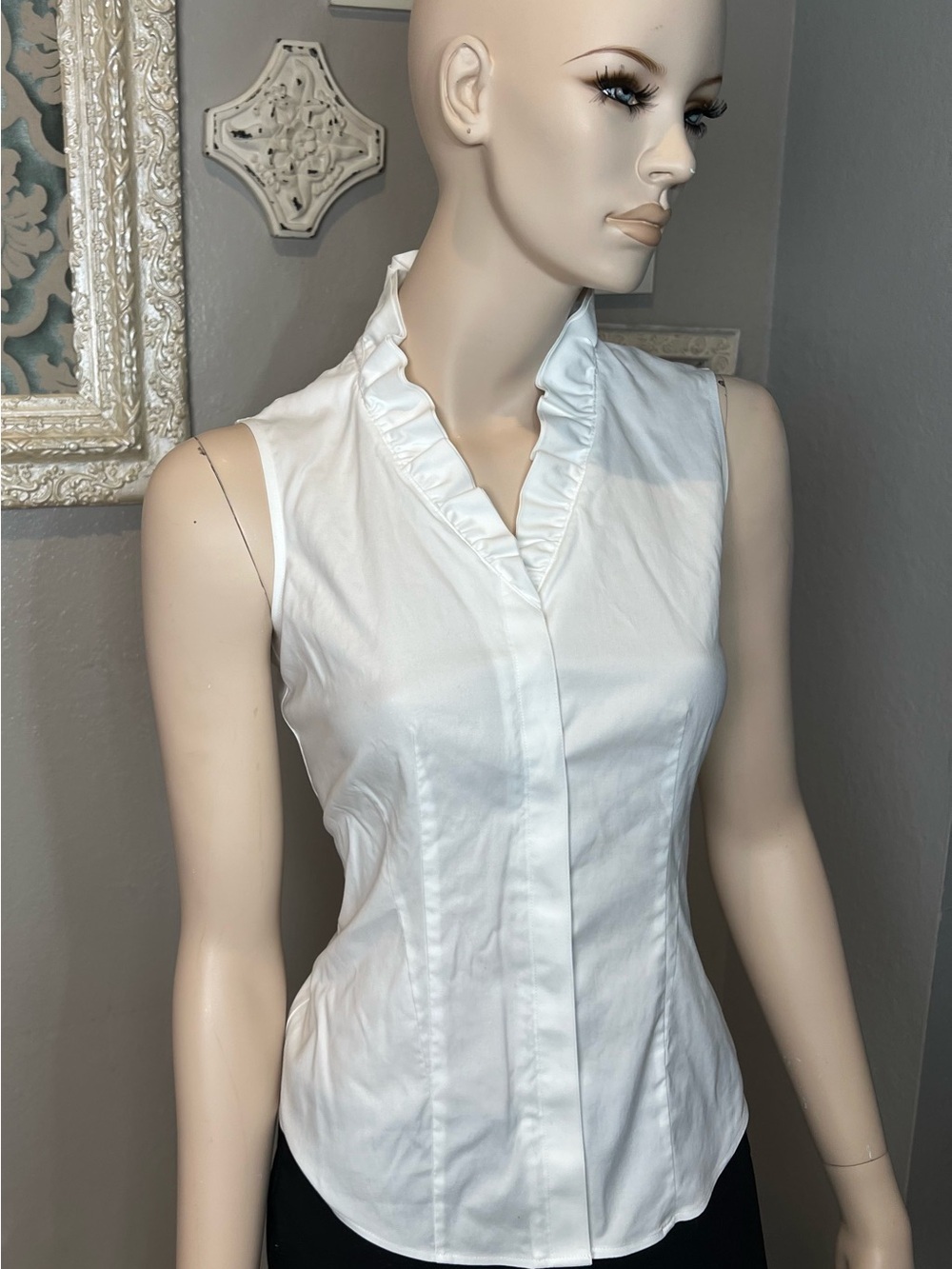 Brooks Brothers White Sleeveless Ruffled V-Neck Blouse - Picture 6 of 11